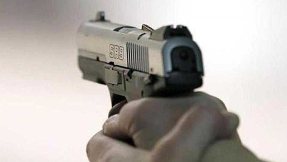 Three family members shot dead in Uttar Pradesh.