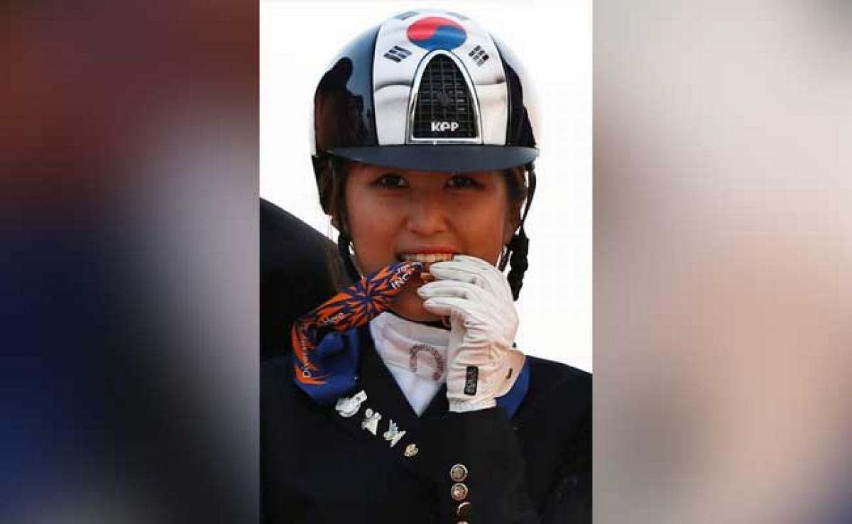 Daughter Of South Koreas Rasputin Chung Yoo-Ra Arrested In Flight