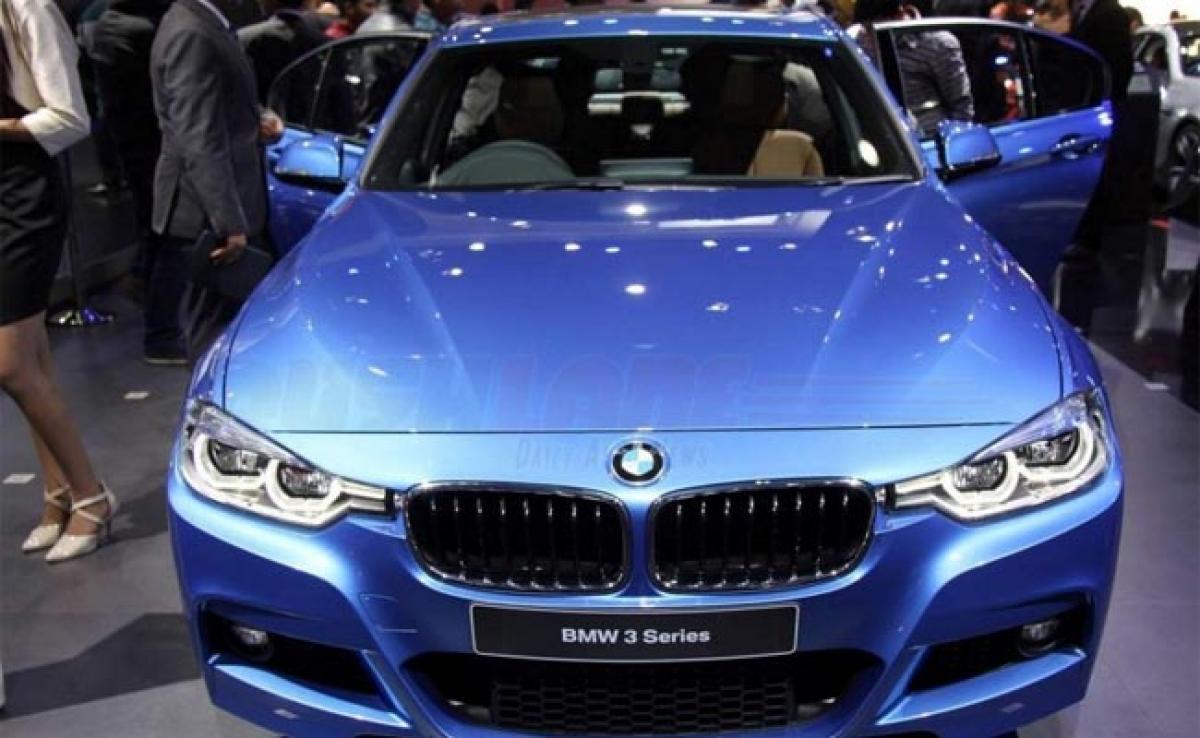 BMW 3 Series features price in India Auto Expo 2016