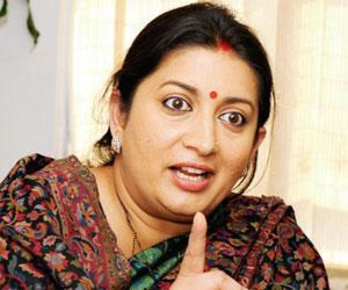 Rahul Gandhi cant speak for even two minutes sans a note: Smriti Irani