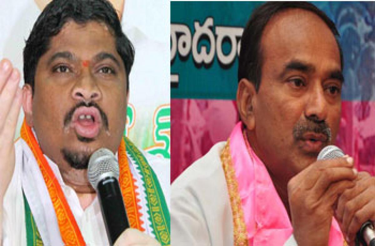 Ponnam challenges Etela to resign