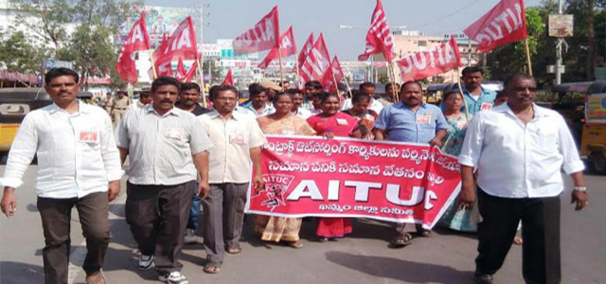 Equal pay for equal work demands AITUC