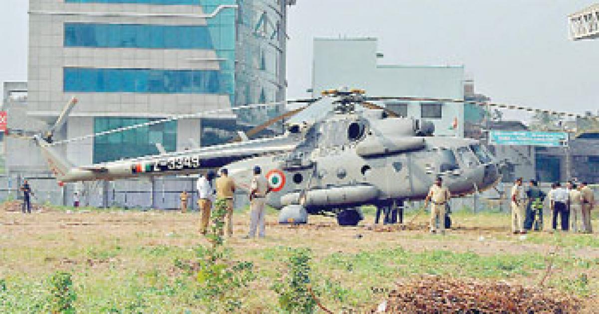 Chopper makes emergency landing in Mumbai city