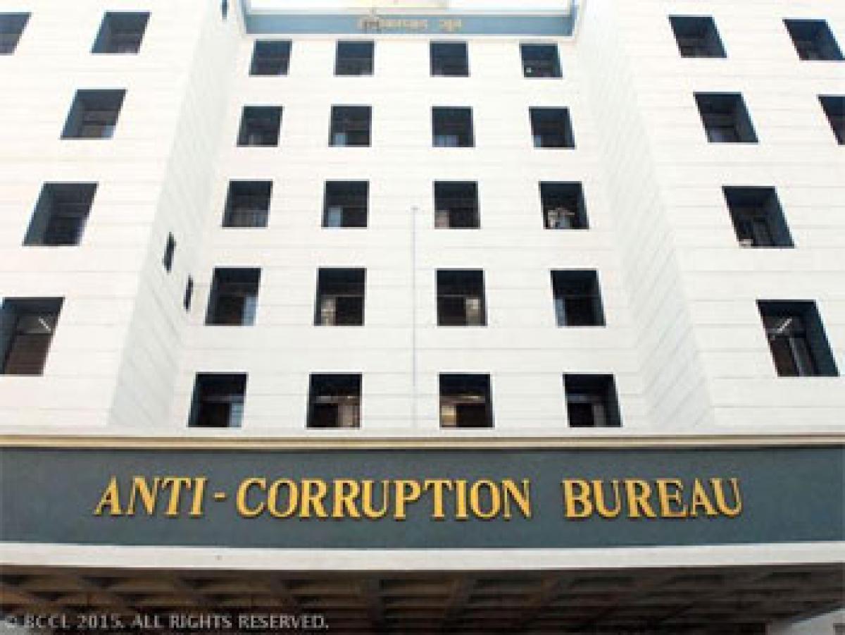 Anti Corruption Bureau traps Singareni officer