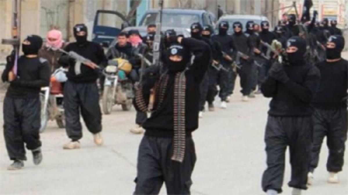 ISIS kills 18 civilians trying to flee Fallujah