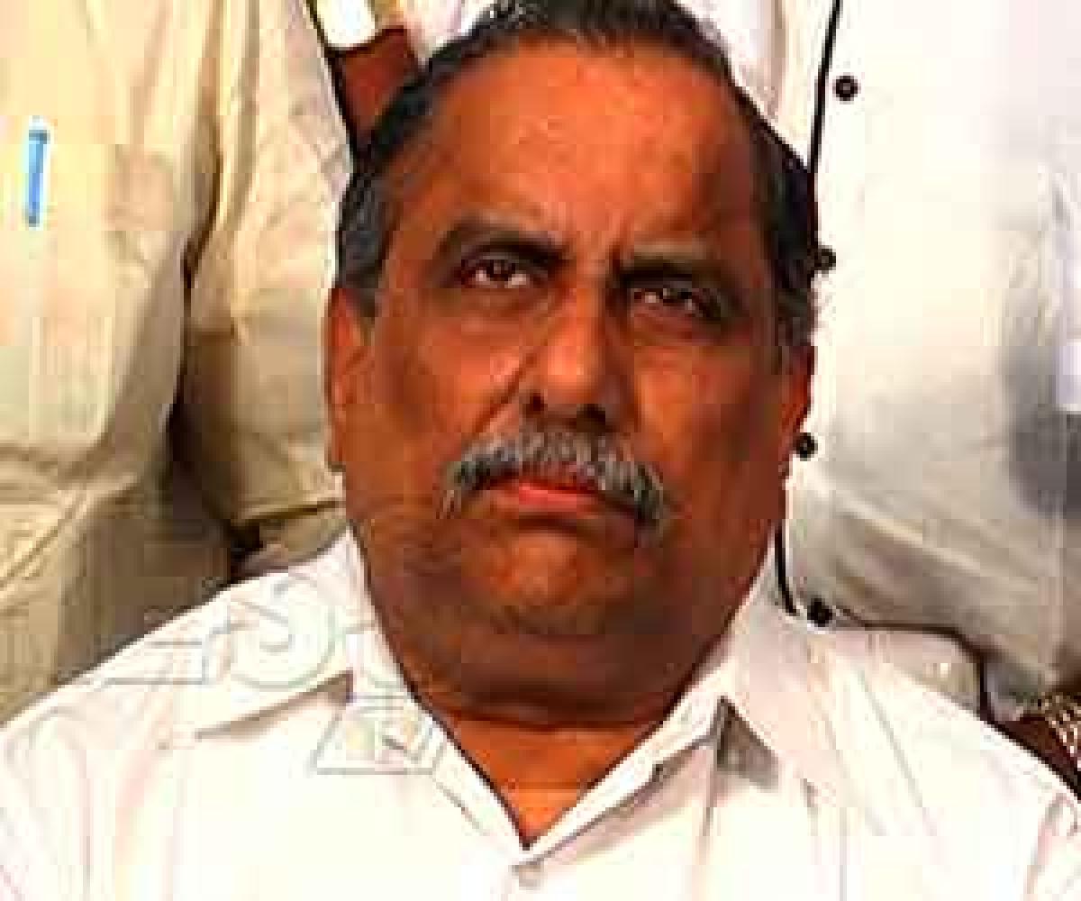 Chinarajappa, Ramanujaya allege Mudragada speaking for Jagan