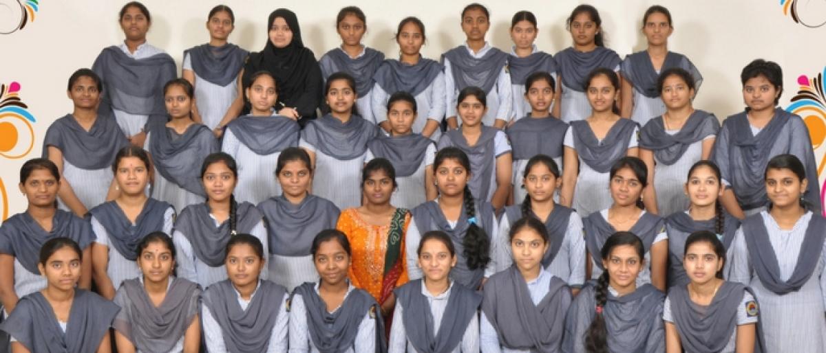 Krishnaveni students score good ranks in NEET