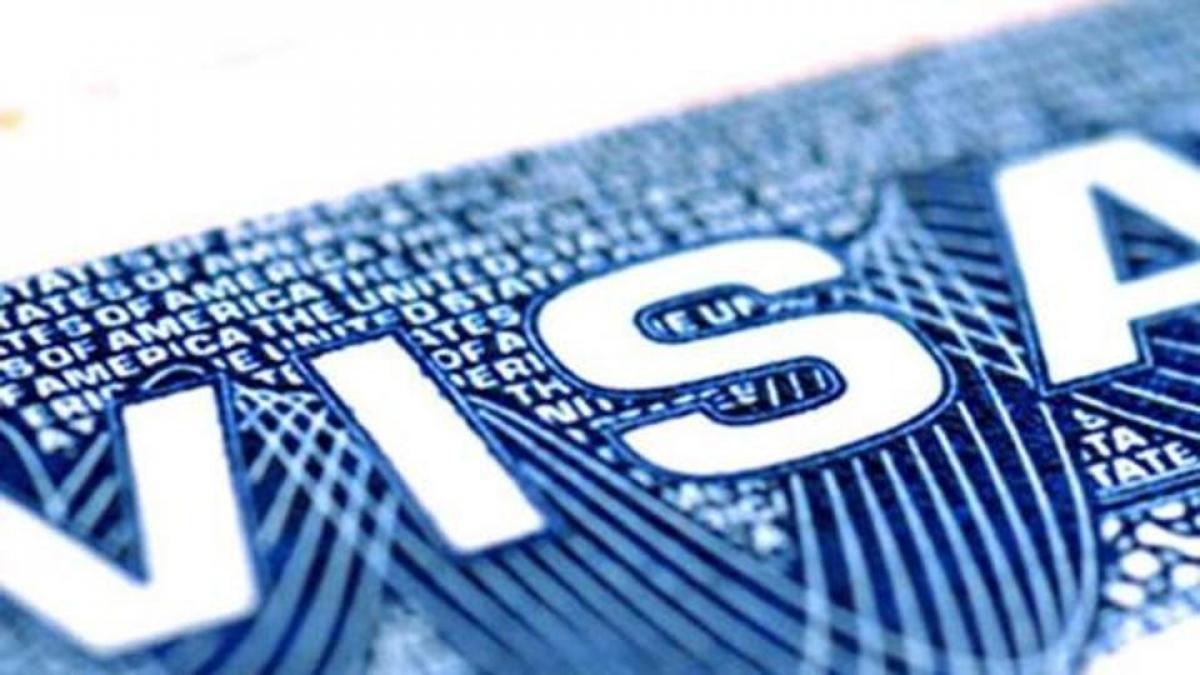 US Labour Secy calls to increase salary of H-1B visa holders to USD 80,000