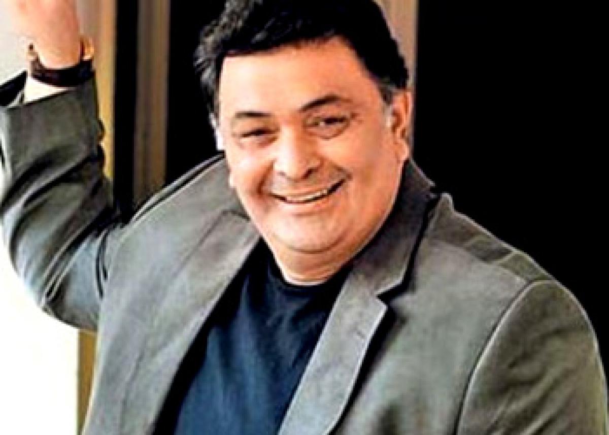 Rishi Kapoor unveils his look for `Kapoor and Sons`