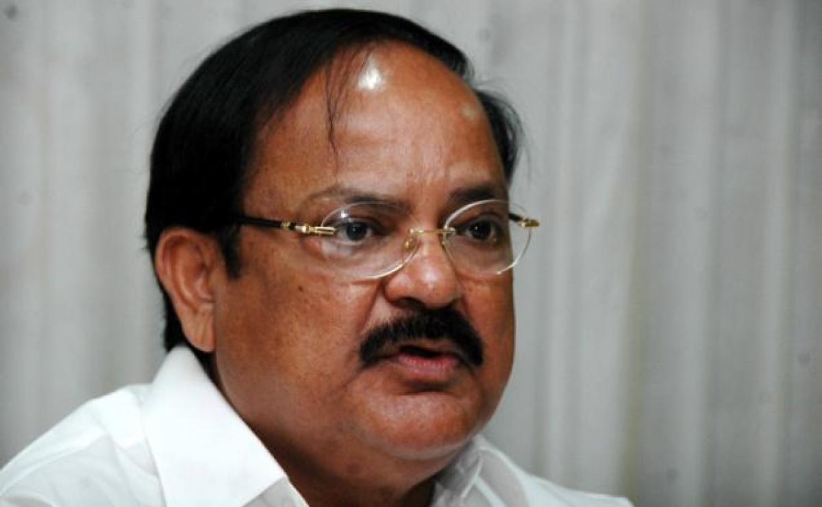 Venkaiah Naidu: Government in favour of the Vijayawada Metro project