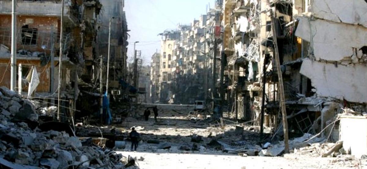 30,000 flee east Aleppo, Russia proposing humanitarian corridors: UN