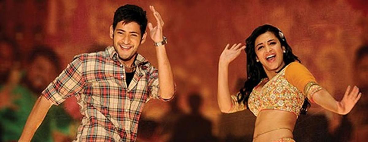 Twitter Review: Maheshs Srimanthudu