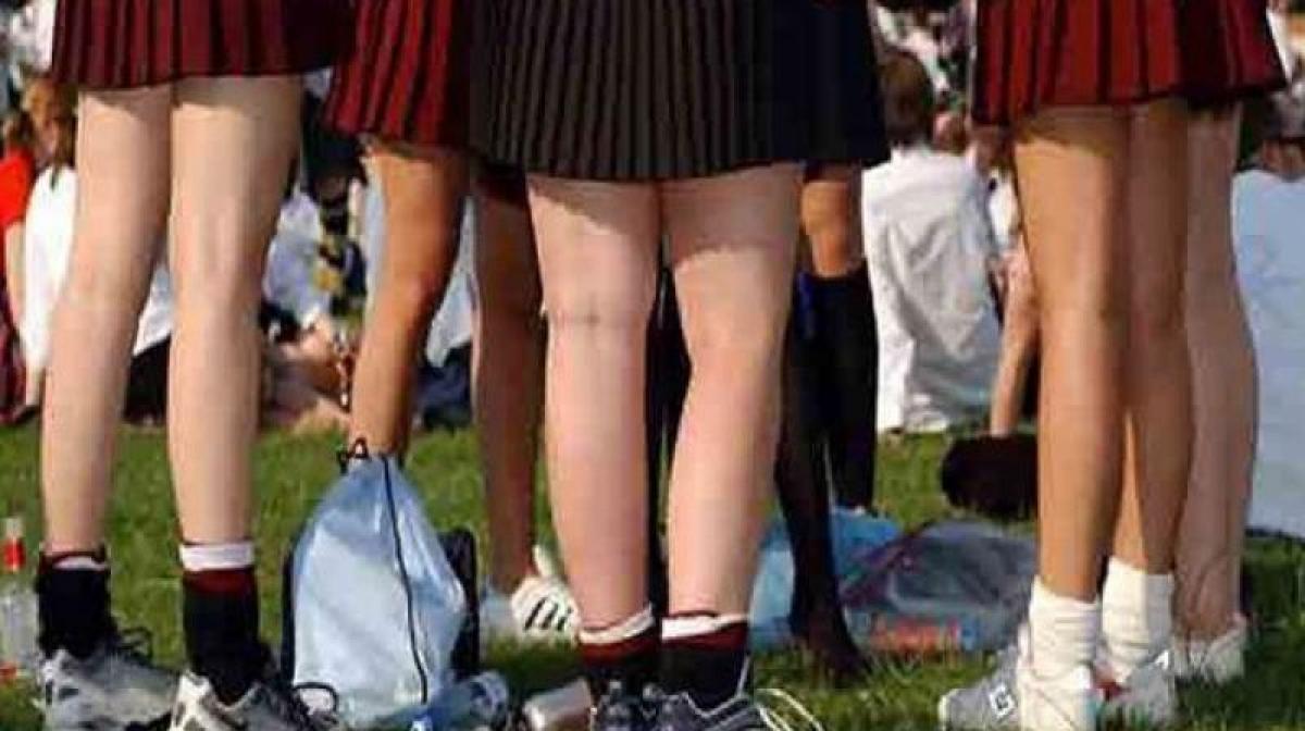 Girl sent home for wearing long skirt in France