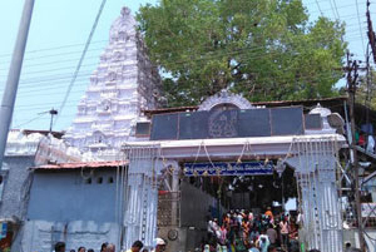 Vemulawada gears up for Srirama Navami fete