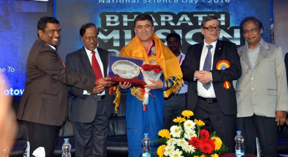 Bharath University Inaugurates Cosmonaut Salizhan Sharipov Aero Space Research Lab at its Campus