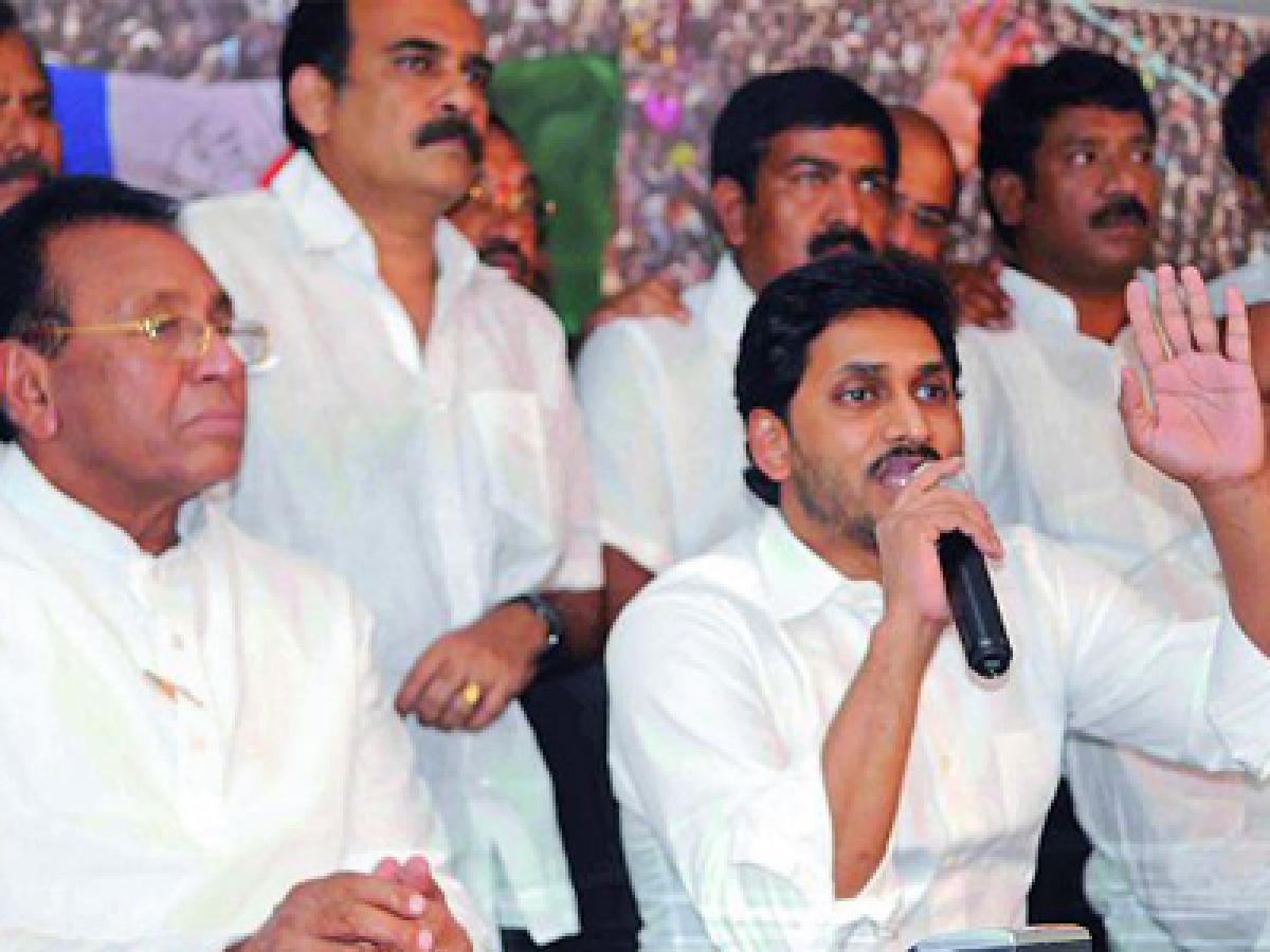 YS Jagan to meet Governor Narasimhan over party defections