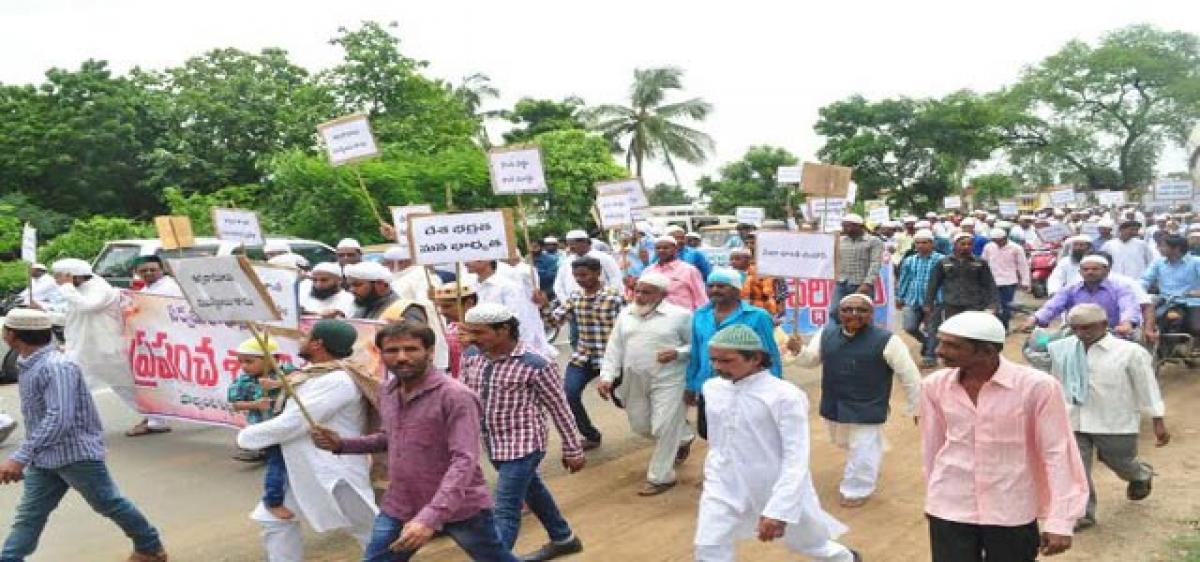 Muslims rally for world peace.