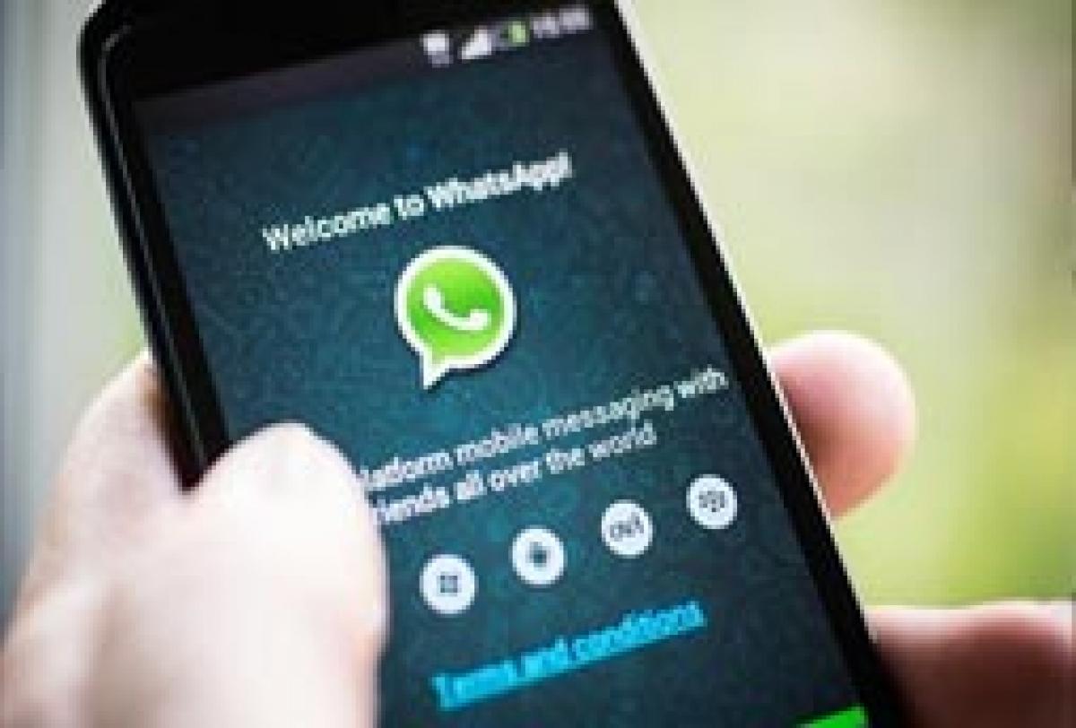 Now You Can Chat On Whatsapp In Urdu And Bengali.