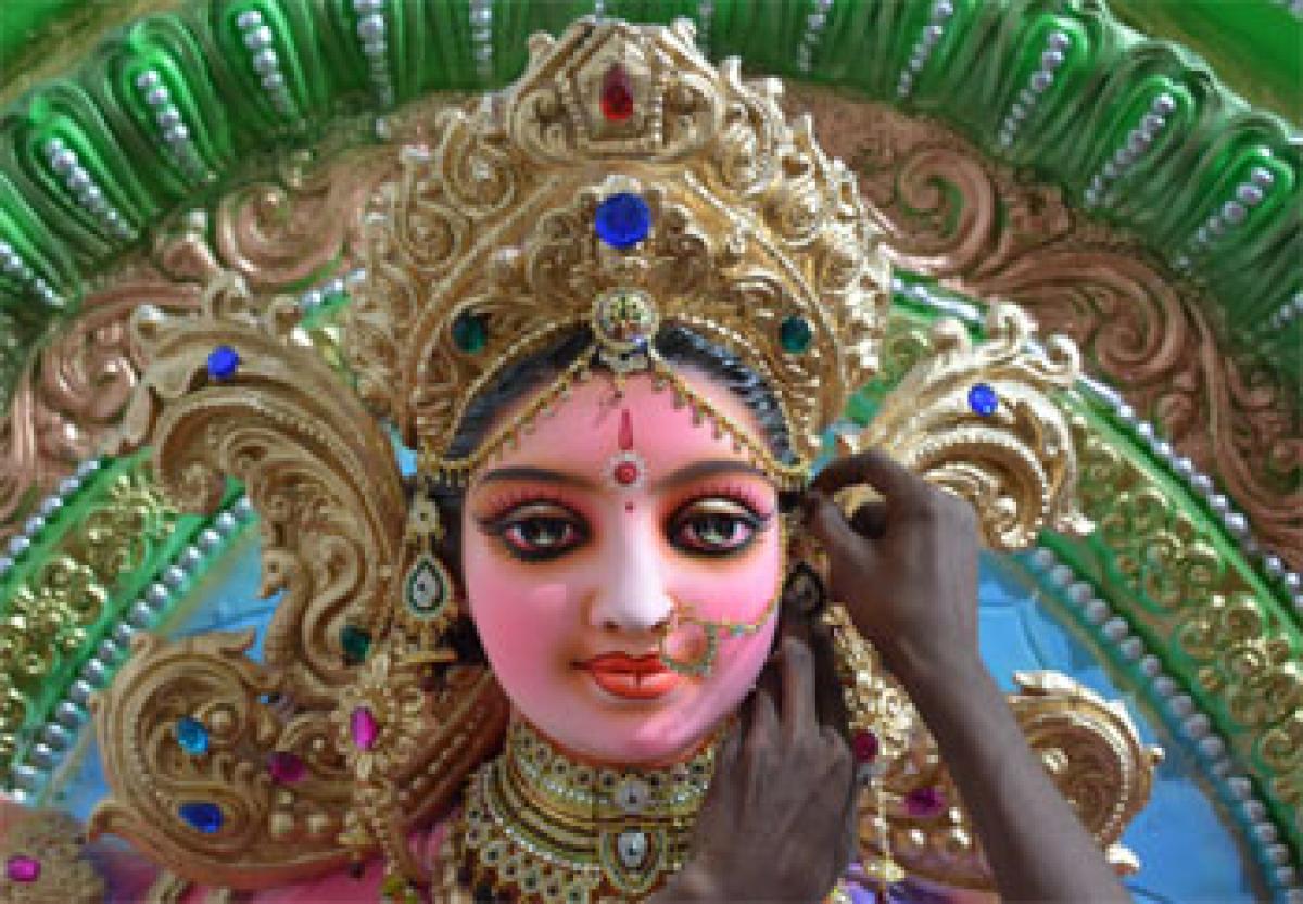 Durga idol makers lament loses