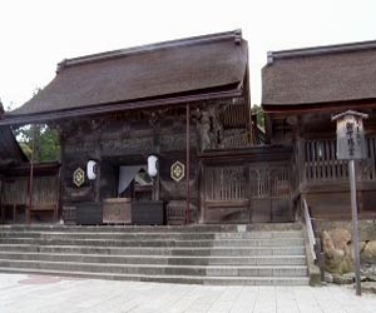 Experts restore Japans ancient temple Izumo-Oyashiro