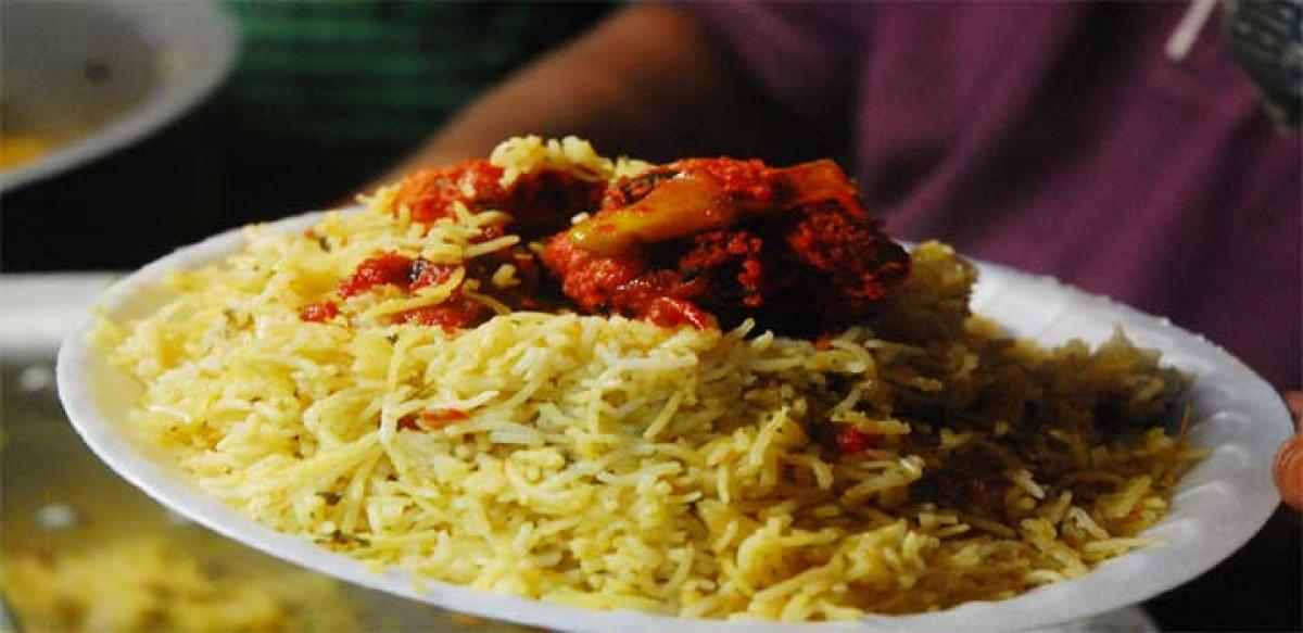 Biryani tops menu of night food court