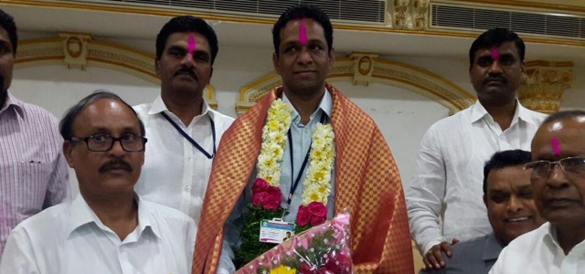 Narender Reddy elected as TPJCMA chairman