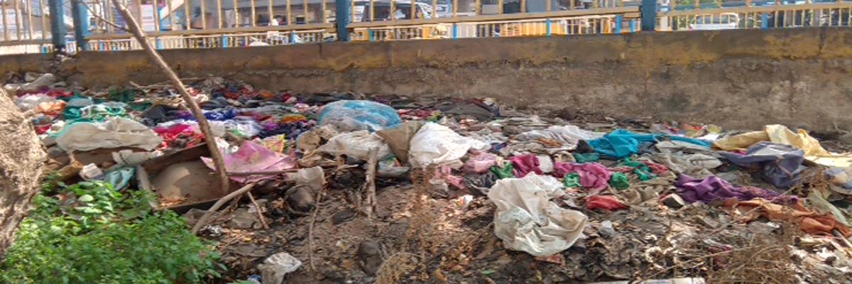 Drain water, bio-medical wastes pollute Nagavali