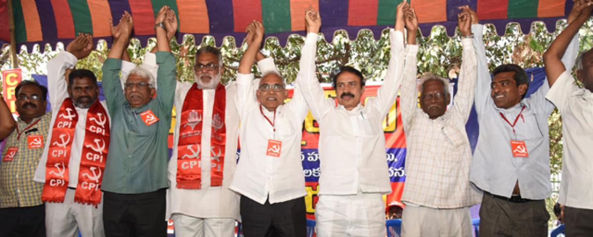 Left leaders slam Chandrababu Naidu’s dual stand on Special Status
