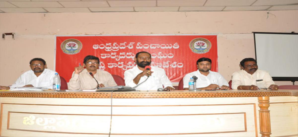 Panchayat Secretaries want promotions to eligible