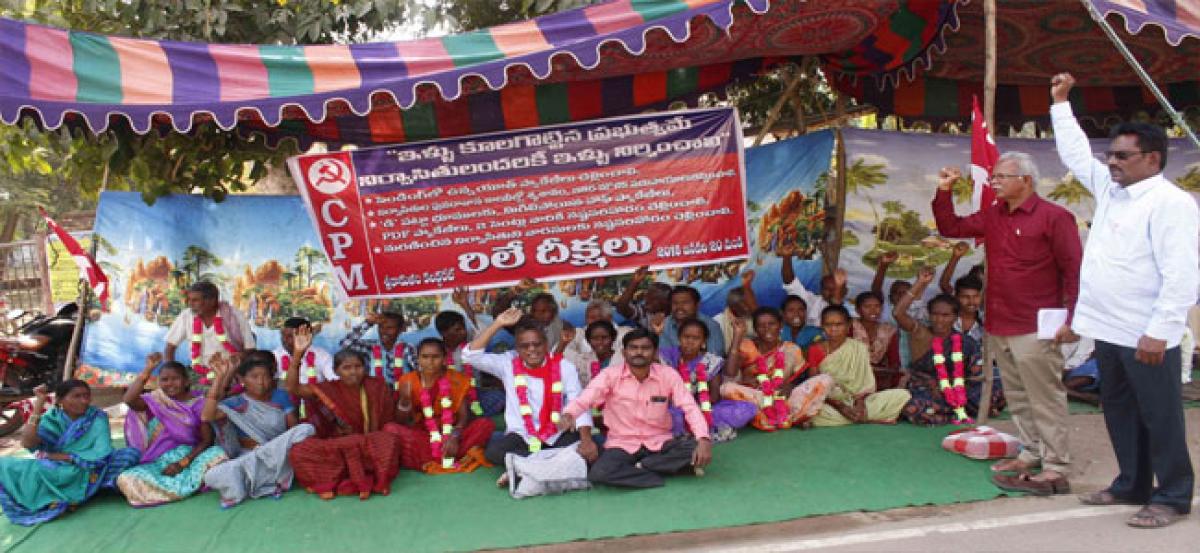 ‘Govt should build houses for Vamsadhara displaced’