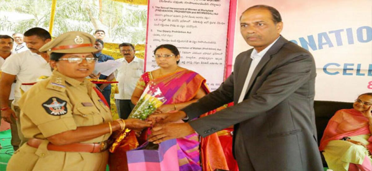 DGP felicitates CI Subhashini