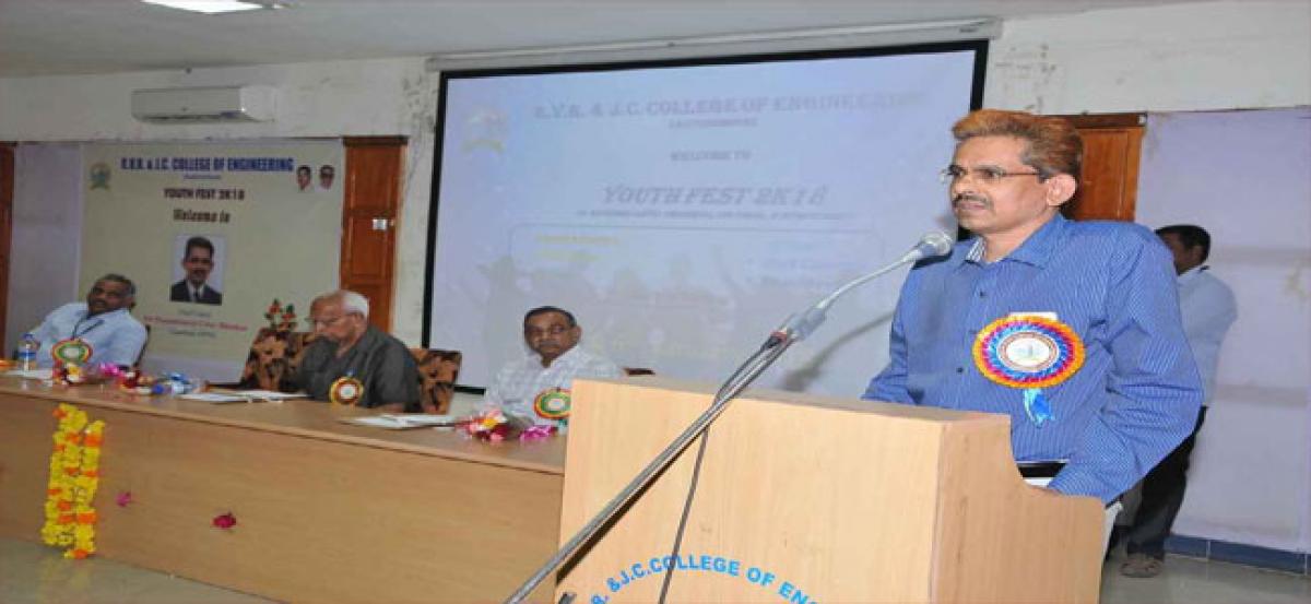 APPSC Chairman inaugurates Youth Fest