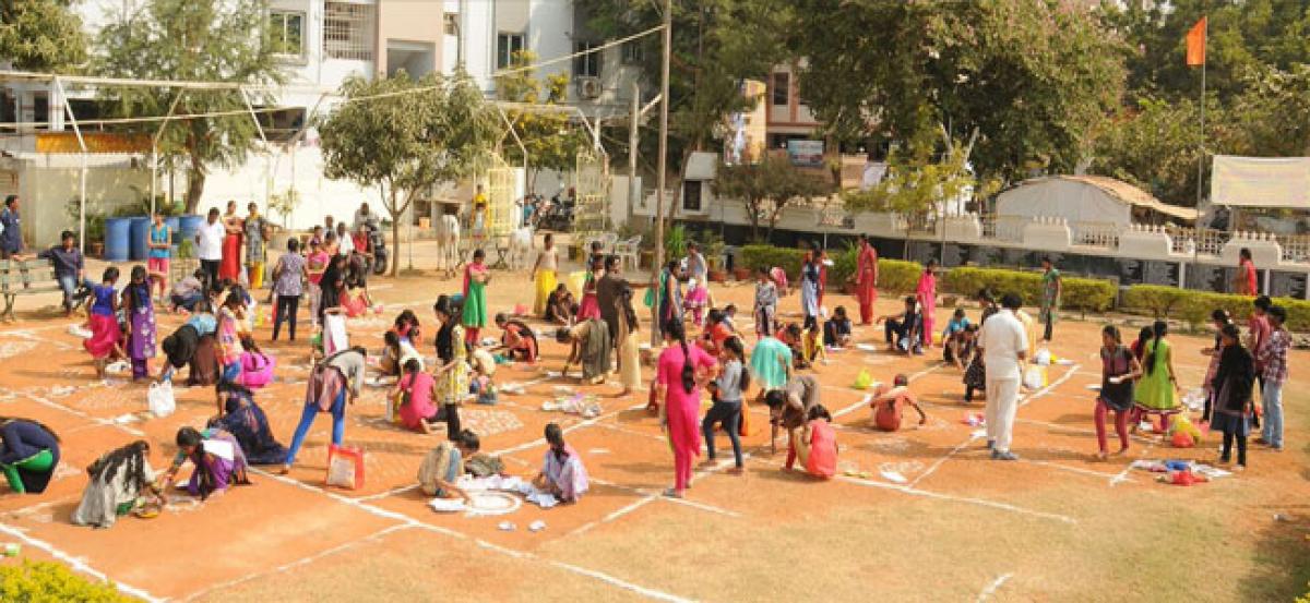 Rangoli competitions for students held