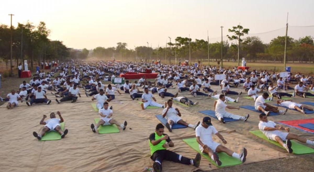 1EME and Artillery Centres dedicate day to physical fitness