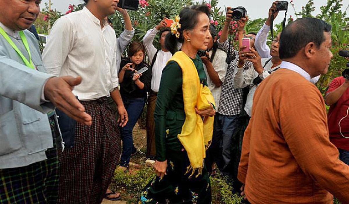 Bridge name makes troubled waters for Myanmars Suu Kyi