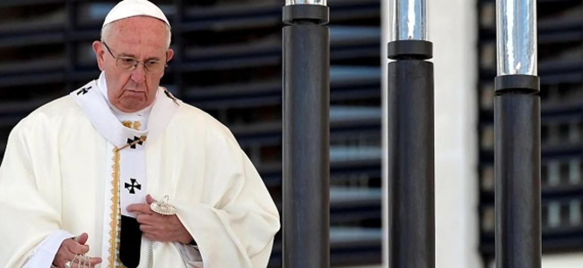 Tear down all walls, end wars tearing world apart: Pope Francis at Fatima shrine