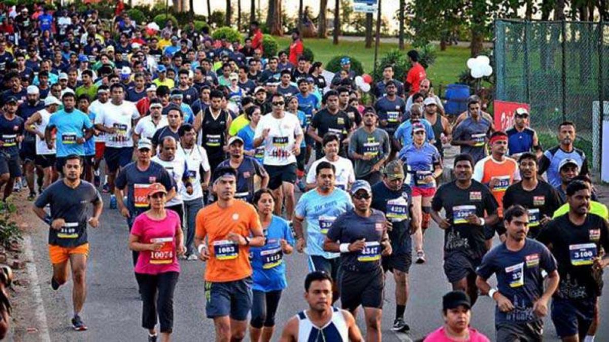 Thousands participate in Hyderabad Marathon