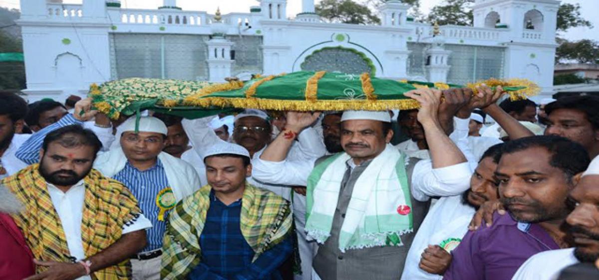 Nalgonda Lateef Saheb Dargah Urs begins