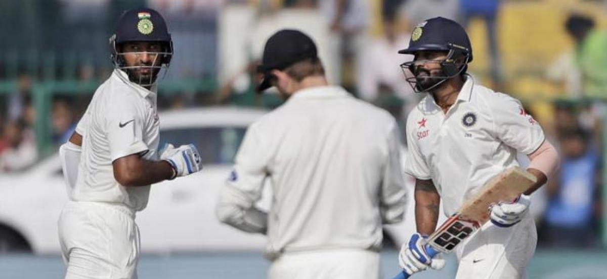 Steady India end second day at 120/1 vs Australia