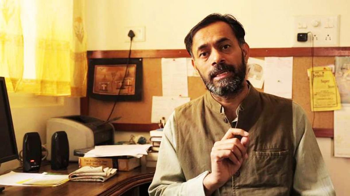 Yogendra Yadav arrested in Delhi