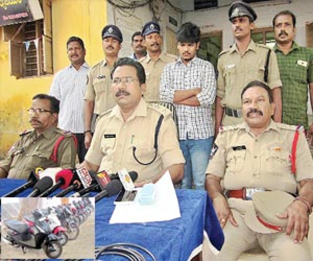 Bike lifter held; 15 vehicles recovered