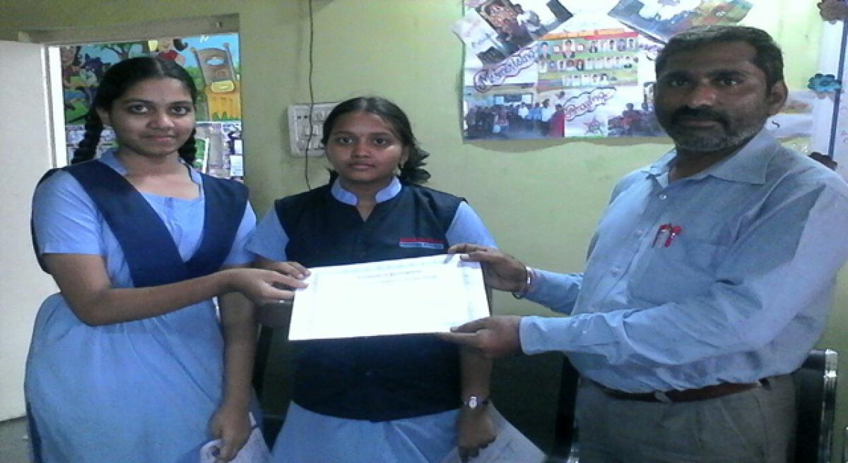 Radhika wins essay writing contest on Nuclear Energy
