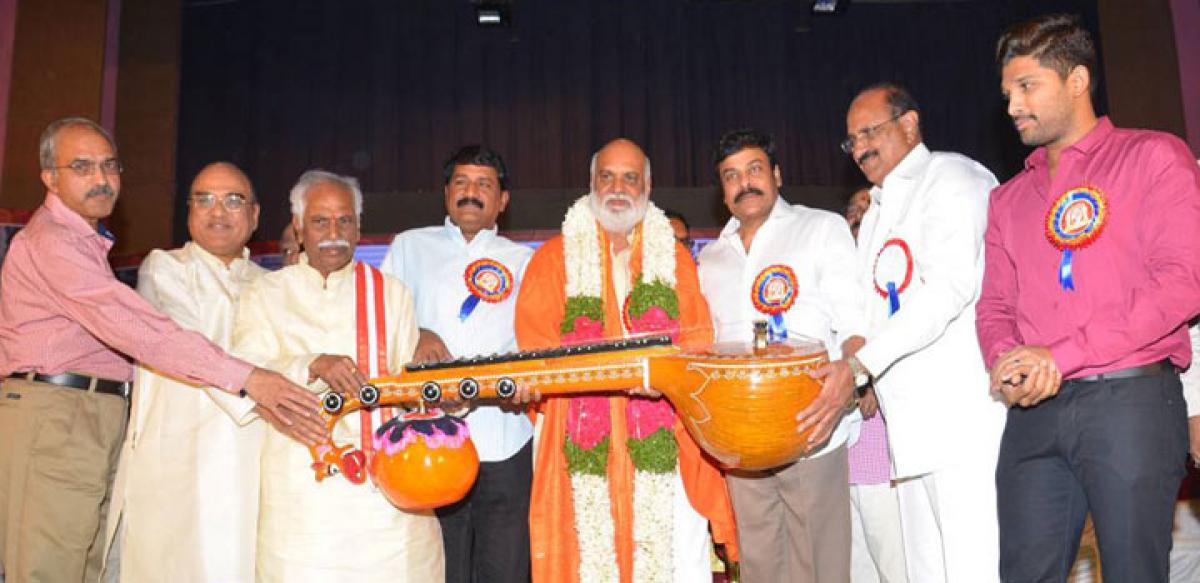 KRR presented Allu Ramalingaiah award