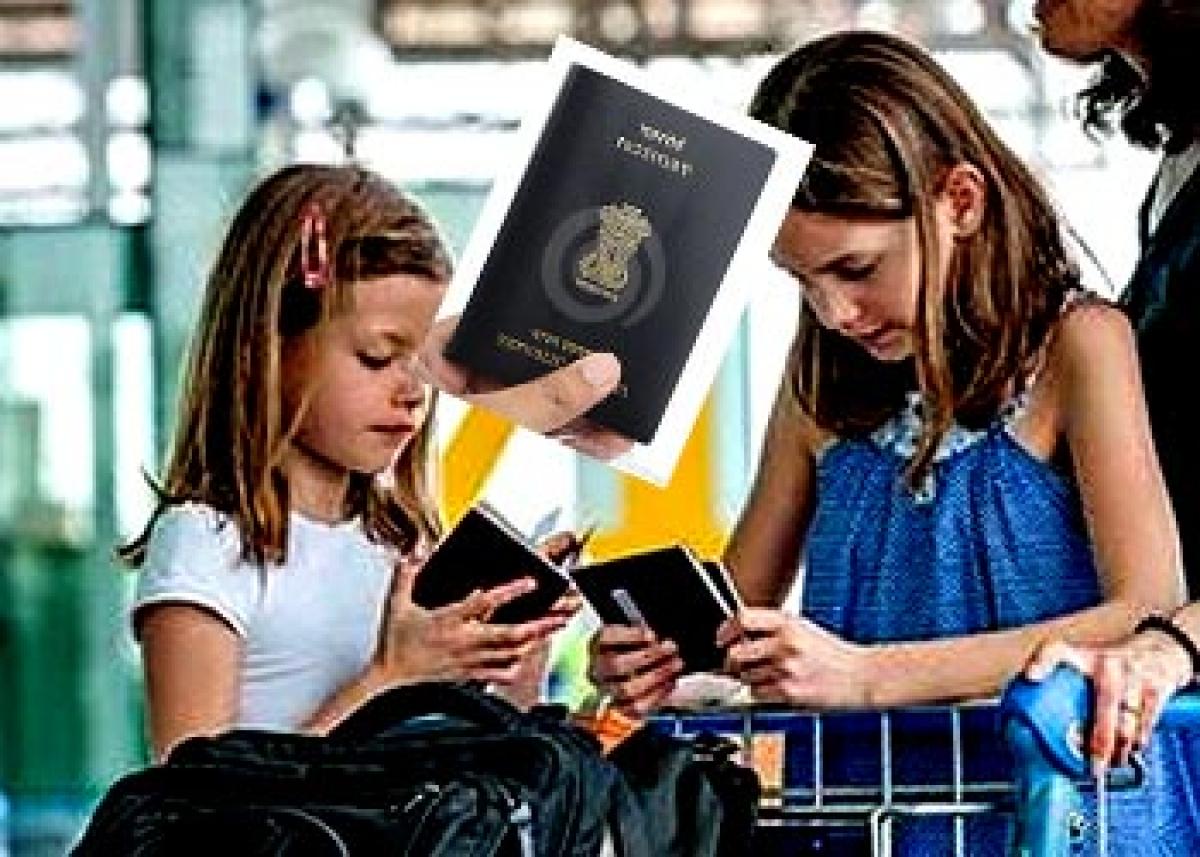 How single parents can apply for childrens Passports  