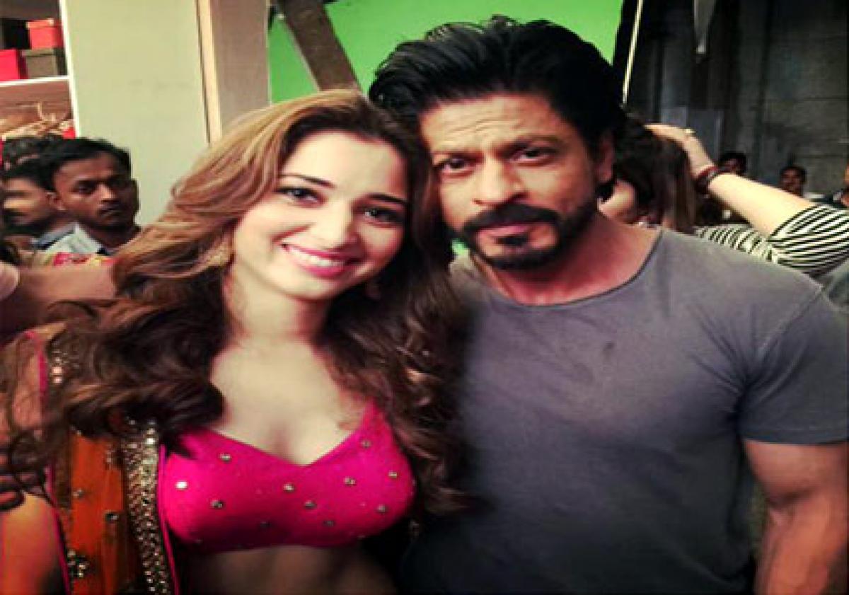 Shah Rukh Khan charms Tamannaah