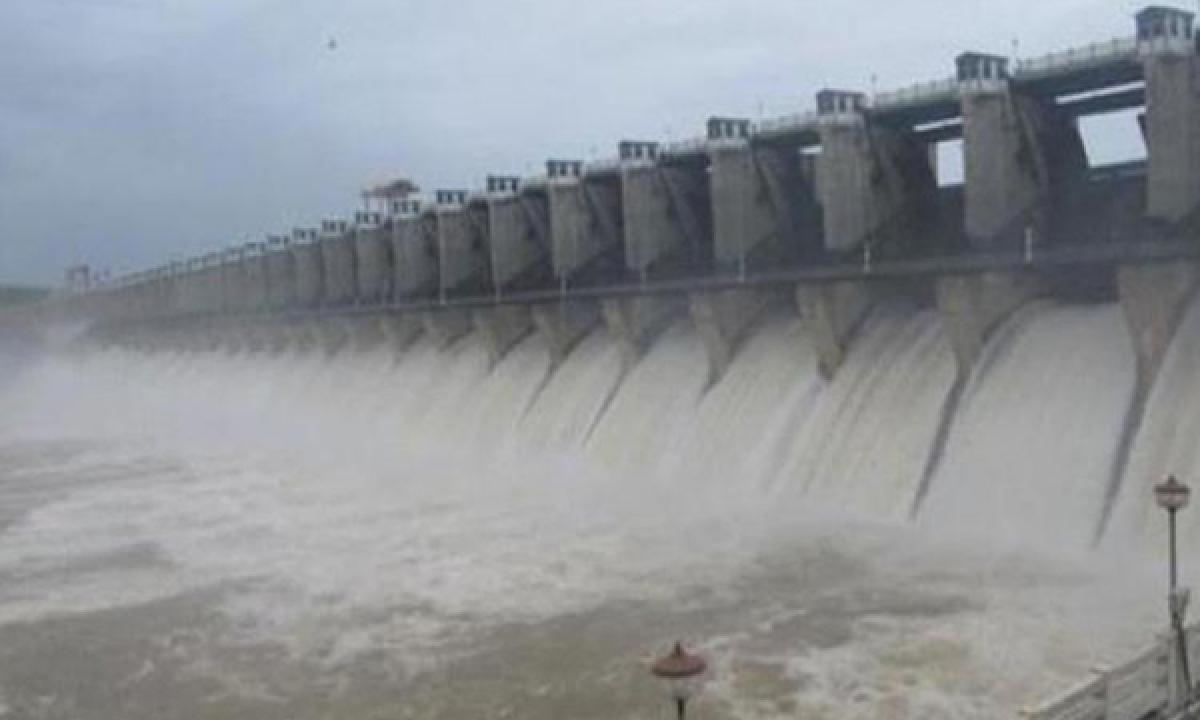 SC directs Tamil Nadu to continue to release 2,000 cusecs of Cauvery water