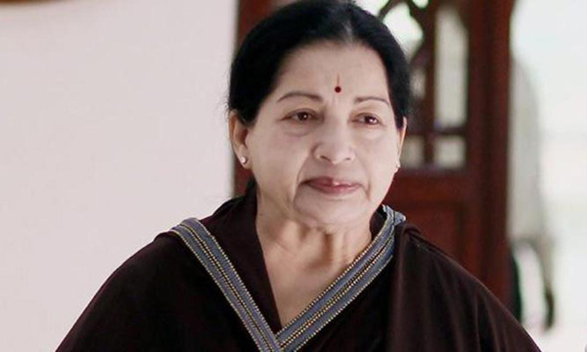 Security tightens in Kerala-TN border after Jayalalithaa continues to be critical