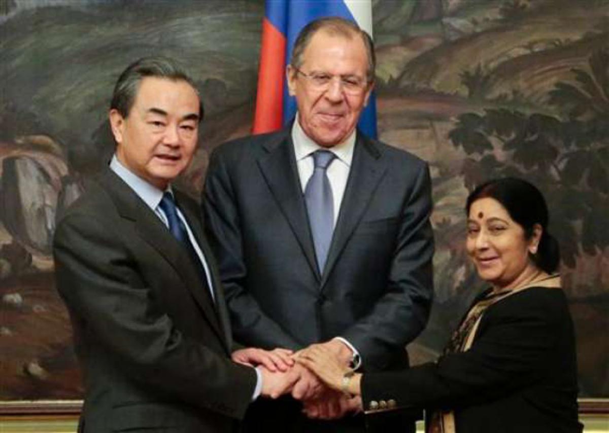 Indian nationals death in Russia: Lavrov briefs Sushma on probe