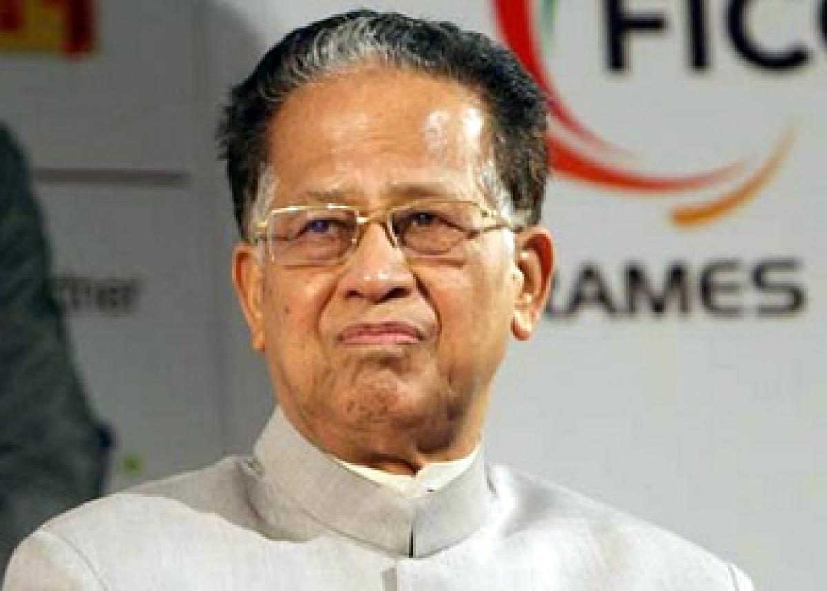 Gogoi pleads Parrikar for major defence production unit in Assam