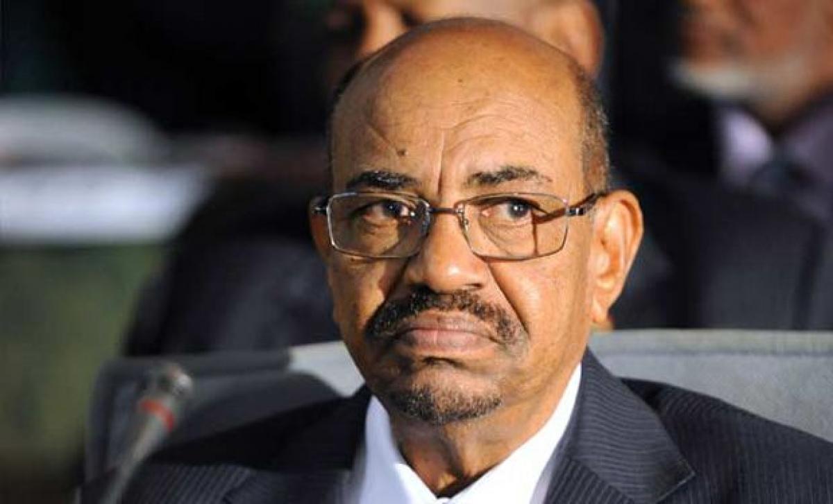 Sudans Al Bashir defies court order, leaves South Africa